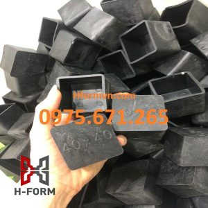 Gia công chân đế cao su vuông