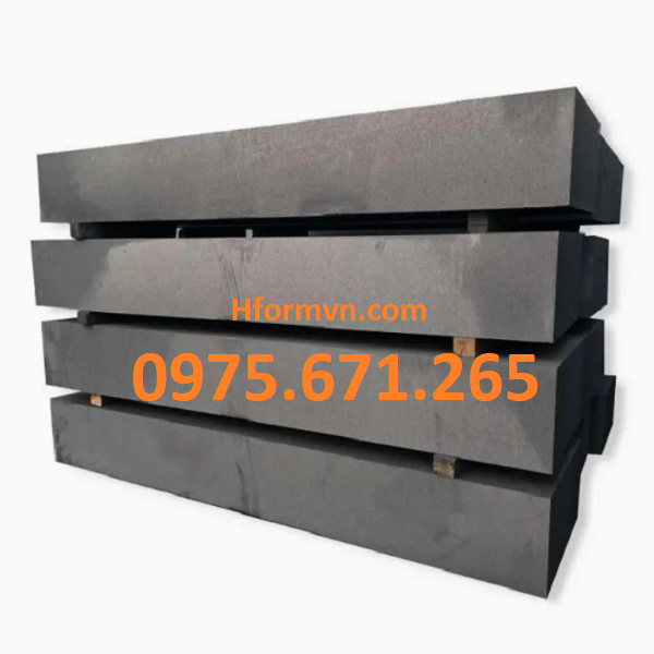 Gia Công Điện Cực Than Chì Hình Chữ Nhật – Giải Pháp Chính Xác Cho Ngành Công Nghiệp Hiện Đại 2 Gia công điện cực than chì hình chữ nhật