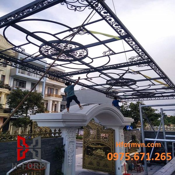 Thi công mái kính sắt mỹ thuật