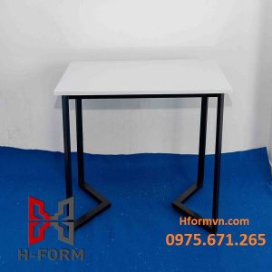 Xưởng sản xuất chân bàn sắt