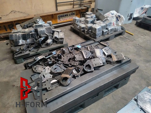 Công ty TNHH Công Nghệ H-FORM Việt Nam 21 ga cong sat thep theo yeu cau tai ha noi